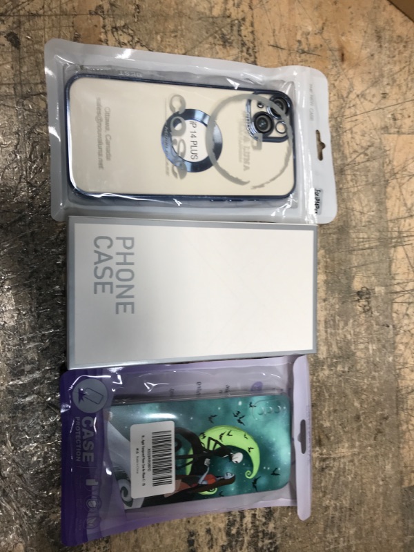 Photo 1 of Iphone Case Bundle 2 Count (Sizes Vary)