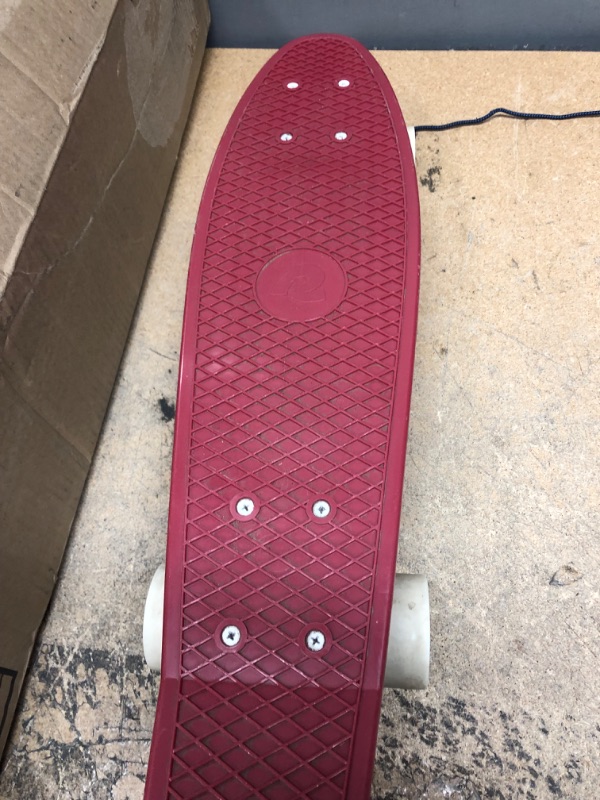 Photo 2 of *** USED *** Retrospec Quip Mini Cruiser Skateboard 22.5" and 27" Classic Retro Plastic Cruiser Complete Skateboard with ABEC 7 Bearings and PU Wheels Compact Board with Grippy, Molded Waffle Deck Americana 22.5 in.