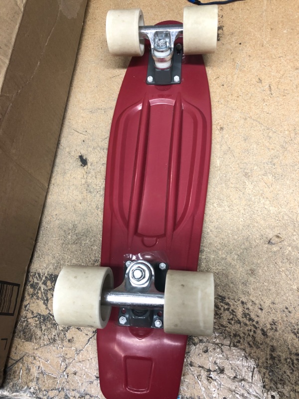 Photo 4 of *** USED *** Retrospec Quip Mini Cruiser Skateboard 22.5" and 27" Classic Retro Plastic Cruiser Complete Skateboard with ABEC 7 Bearings and PU Wheels Compact Board with Grippy, Molded Waffle Deck Americana 22.5 in.