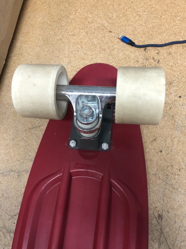 Photo 6 of *** USED *** Retrospec Quip Mini Cruiser Skateboard 22.5" and 27" Classic Retro Plastic Cruiser Complete Skateboard with ABEC 7 Bearings and PU Wheels Compact Board with Grippy, Molded Waffle Deck Americana 22.5 in.