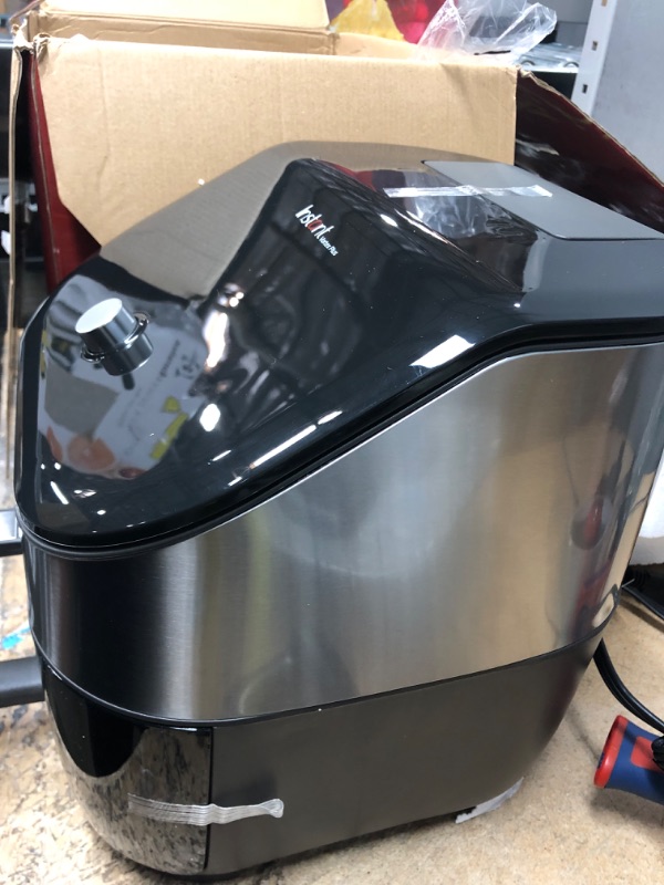 Photo 9 of *** NEW *** Instant Vortex Plus 6-Quart Air Fryer Oven, From the Makers of Instant Pot with Odor Erase Technology, ClearCook Cooking Window, App with over 100 Recipes, Single Basket, Stainless Steel 6QT ClearCook