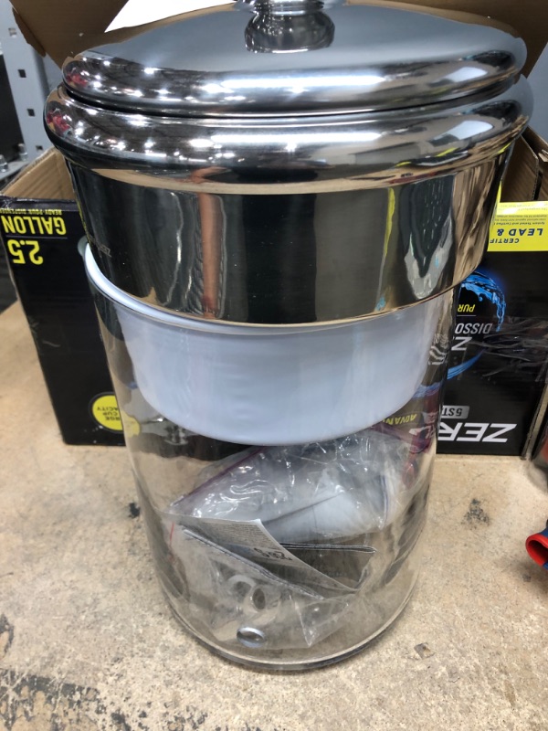 Photo 2 of *** used ***ZeroWater 40 Cup Glass Water Pitcher with Ready-Pour + Free Water Quality Meter