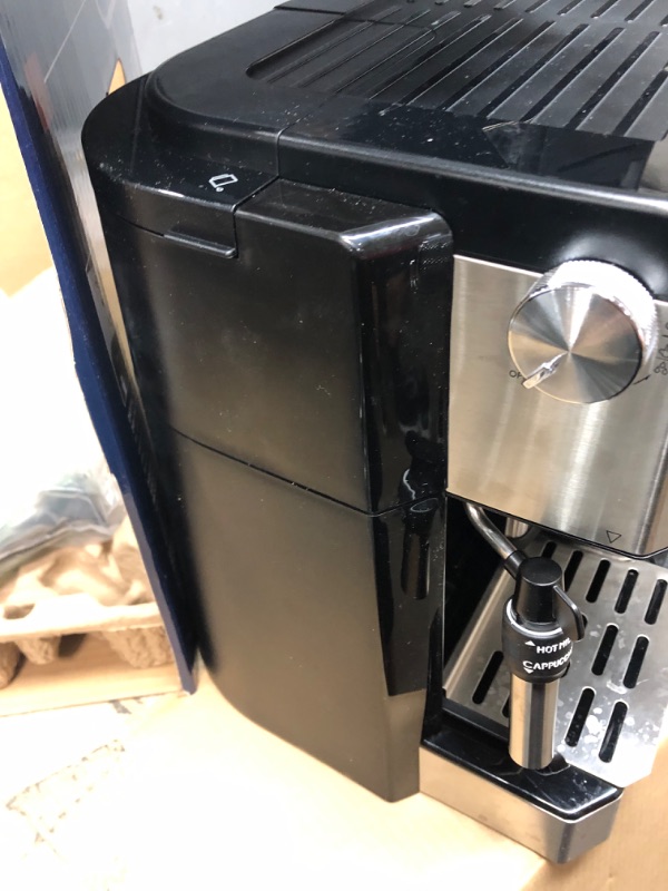 Photo 5 of *** USED *** ** TESTED POWERED ON ** De'Longhi All-in-One Combination Coffee Maker & Espresso Machine + Advanced Adjustable Milk Frother for Cappuccino & Latte + Glass Coffee Pot 10-Cup, COM532M