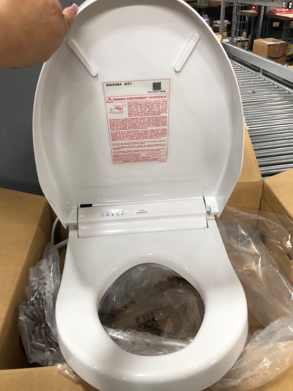 Photo 5 of *** POWERS ON *** TOTO SW3084#01 WASHLET C5 Electronic Bidet Toilet Seat with PREMIST and EWATER+ Wand Cleaning, Elongated, Cotton White C5 Elongated Cotton White 