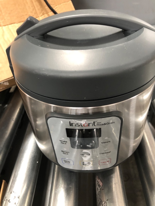 Photo 3 of *** POWERS ON *** Instant Zest 8 Cup One Touch Rice Cooker, From the Makers of Instant Pot, Steamer, Cooks Rice, Grains, Quinoa and Oatmeal, No Pressure Cooking Functionality 8-Cup Zest