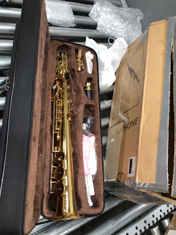 Photo 4 of ***MISSING COMPONENTS*** Brass Straight Soprano Sax Saxophone Bb B Flat Woodwind Instrument Natural Shell Key Carve Pattern with Carrying Case Gloves Cleaning Cloth Straps Cleaning Rod
