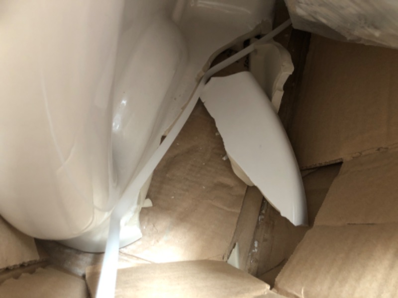 Photo 1 of *TOILET DAMAGED** American Standard Champion 4 Max Right Height Toilet White
