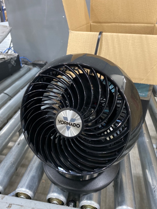 Photo 2 of *BRAND NEW POWERS ON BUT FAN WON'T SPIN** Vornado 460 Compact Whole Room Air Circulator Fan Black