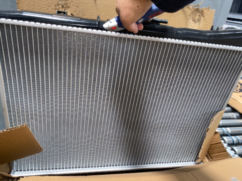 Photo 1 of 1571AT RADIATOR PLASTIC END TANK