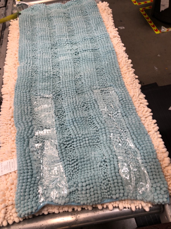 Photo 1 of 2 pack microfiber teal and white 2'x3'5" entry\1'6"x3'10" runner rug