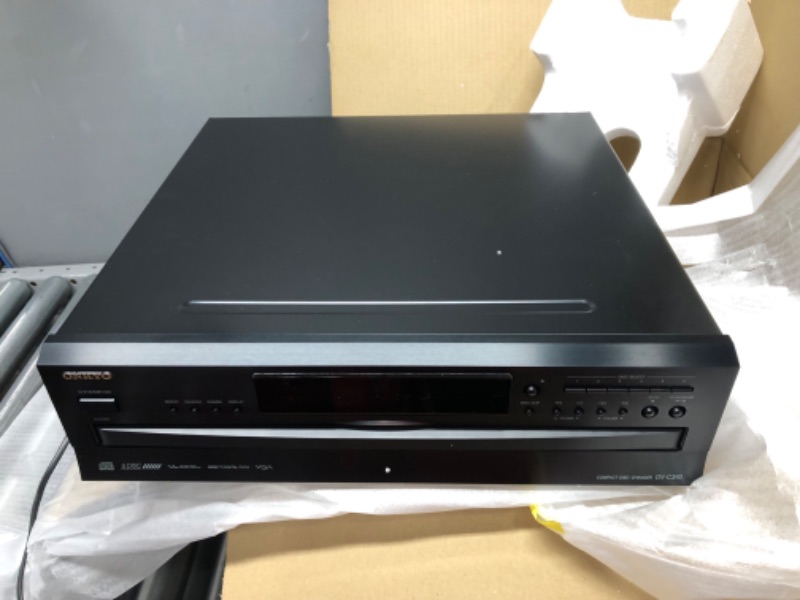 Photo 2 of (doesn't turn on) Onkyo DXC390 6 Disc CD Changer,Black