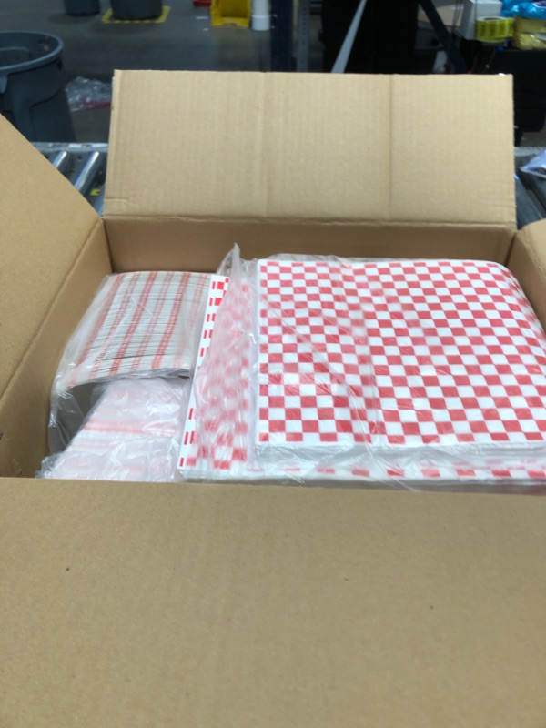 Photo 2 of  1/4 lb Paper Food Trays Bulk, Include 1000Pcs Red and White Plaid Paper Food Boats with 1000 Sheet Waxed Paper, Disposable Serving Boats for Festival Carnival Concession Food