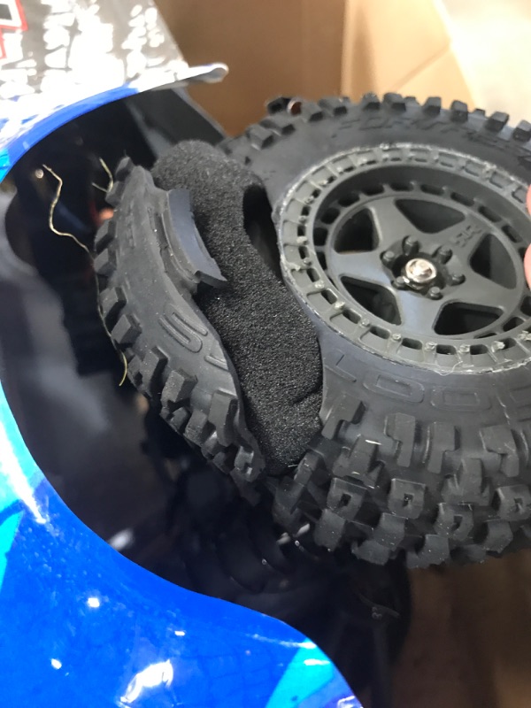 Photo 5 of ARRMA 1/10 SENTON 4X4 V3 3S BLX Brushless Short Course Truck RTR (Transmitter and Receiver Included, Batteries and Charger Required ), Blue, ARA4303V3T1