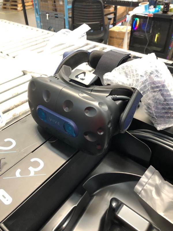 Photo 2 of HTC VIVE Pro 2 Virtual Reality System *DAMAGED*

