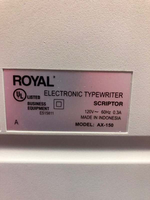 Photo 2 of **item damaged**see images**
Royal 69149V Scriptor Typewriter
