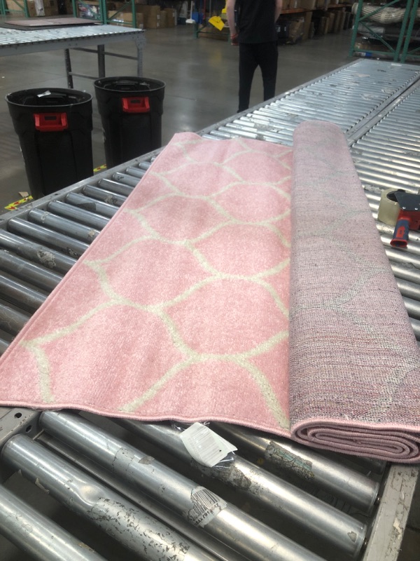 Photo 1 of 5'x8' Pink Area Rug 