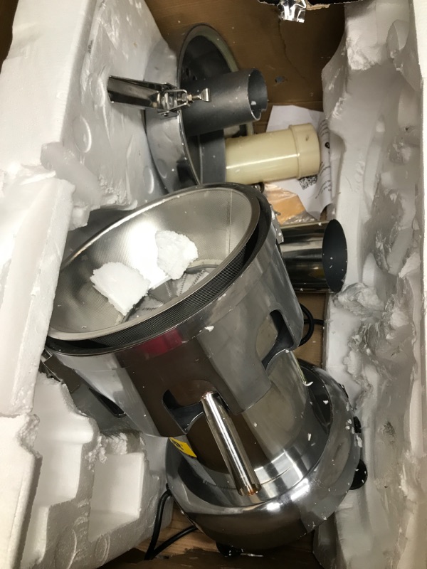 Photo 2 of ***PARTS ONLY** Waring Products WJX80 120V 1.2HP HD Pulp Eject Juice Extractor Pulp Eject Juicer Extractor WJX80