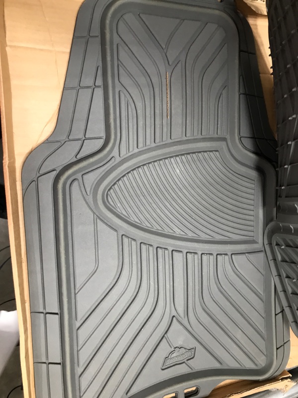 Photo 2 of Armor All 4-Piece Gray Rubber All-Season Trim-to-Fit Floor Mats