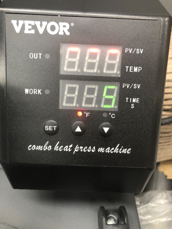 Photo 2 of *** POWERS ON *** VEVOR Heat Press 12" X 10" Swing Away Heat Press Machine Daul Digital Display Heat Press Machine for T-Shirt Sublimation Transfer Machine (12x10")
