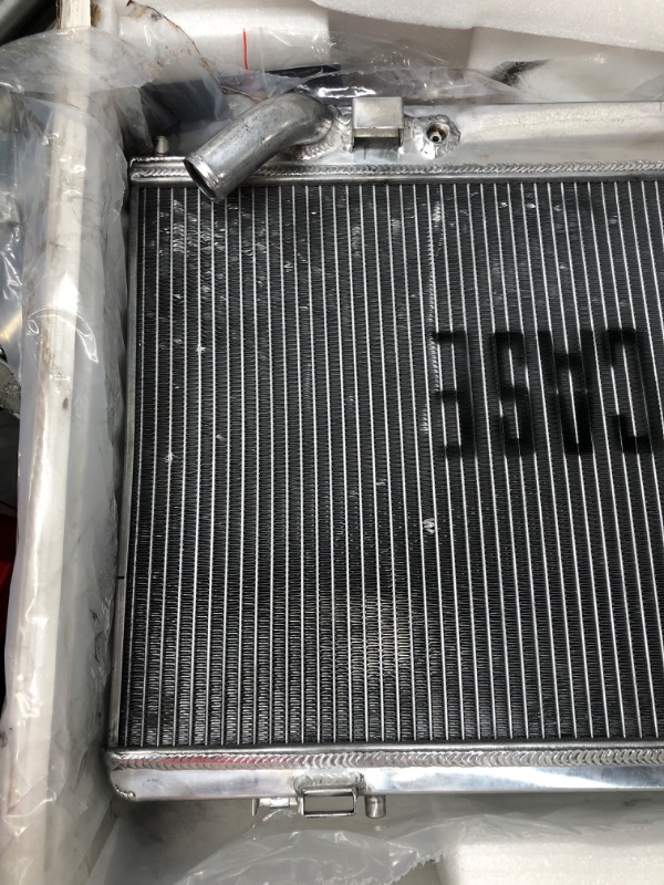 Photo 3 of COLD CASE RADIATORS LMP5005A 08-09 Pontiac G8 Radiator AT, Silver