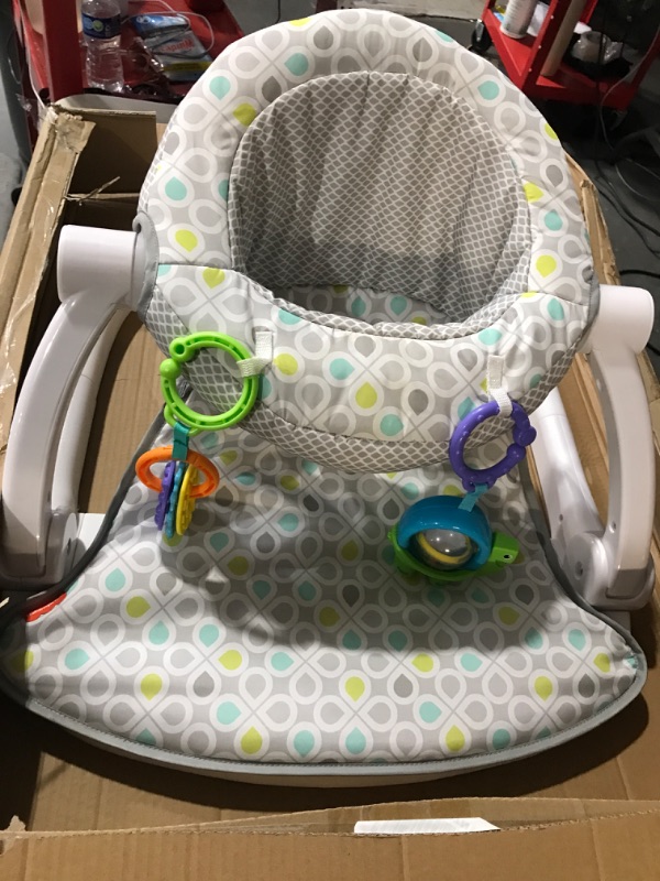 Photo 3 of Fisher-Price Portable Baby Chair 