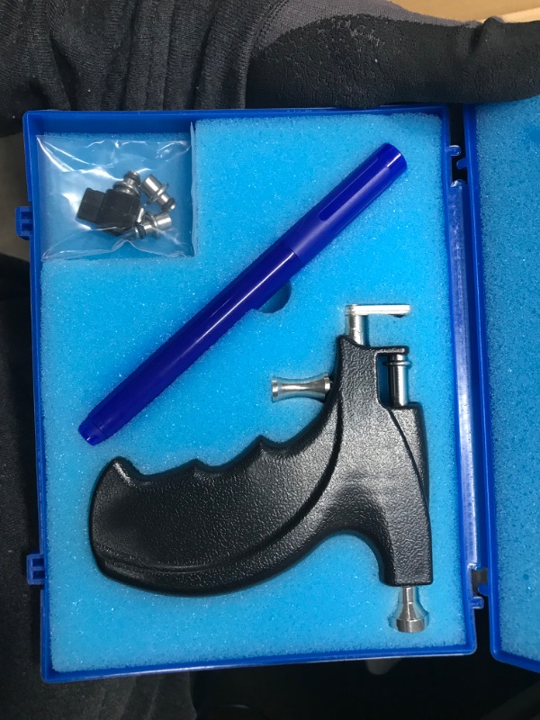Photo 3 of 200 Pcs Ear Piercing Kit Self Earring Nose Piercing Gun Set Include Ear Piercing Gun, Silver Stud Earrings, Marker Pen and Hole Plugs Reusable Body Navel Lip Piercing Machine Tool for Salon Home Use
