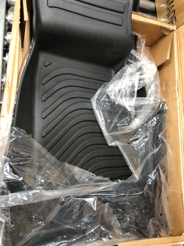 Photo 1 of *UNKNOWN BRAND/MODEL** 2PK-- CAR MATS