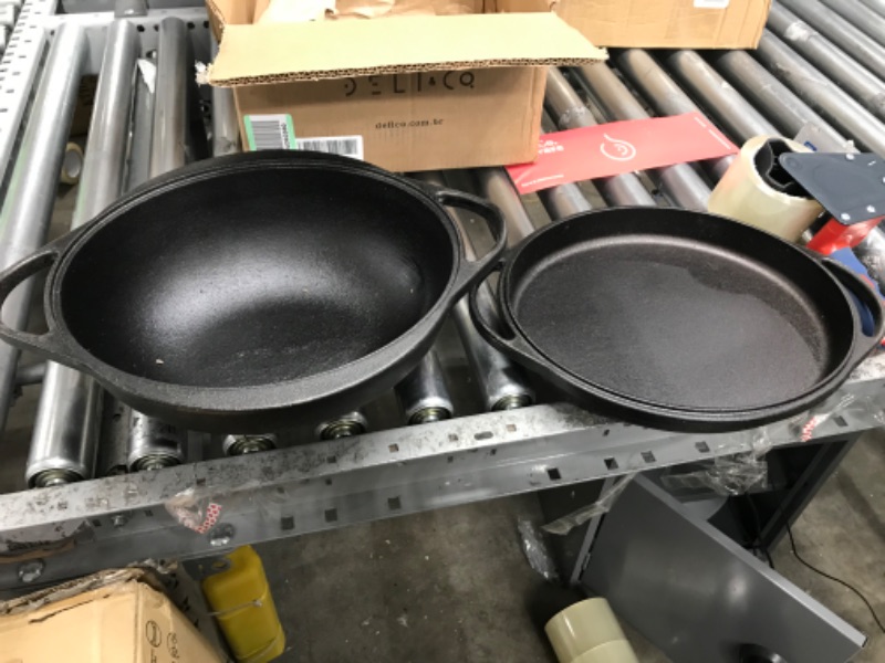 Photo 2 of **MINOR RUSTING**Deli&Co. Baking Pre-Seasoned Cast Iron Bread Pan Multicooker | Bake sourdough bread, grill steaks and cook stews | Seasoned with canola oil with a smooth surface finish