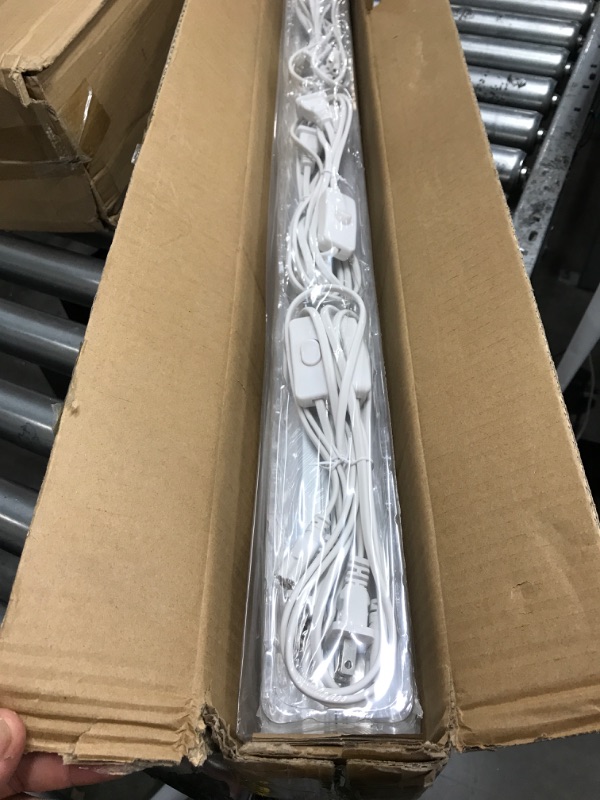 Photo 2 of (6 Pack) Barrina LED T5 Integrated Single Fixture, 4FT, 2200lm, 6500K (Super Bright White), 20W, Utility LED Shop Light, Ceiling and Under Cabinet Light, Corded Electric with ON/OFF Switch, ETL Listed
