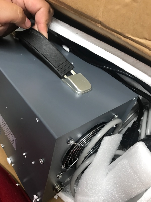 Photo 1 of Welding Machine 28KHz TBVECHI Handheld Ultrasonic Spot Welder Plastic Welding Machine Portable for ABS/PP/PE