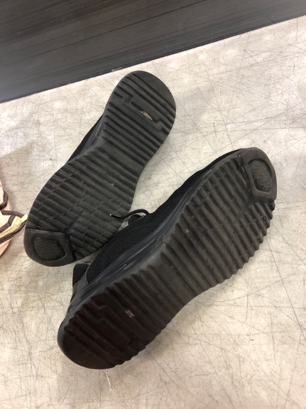 Photo 1 of B BIGOAL Steel Toe Shoes for Men Women Lightweight Safety Work Shoes Slip Resistant Indestructible Construction Shoes SIZE 9.5 