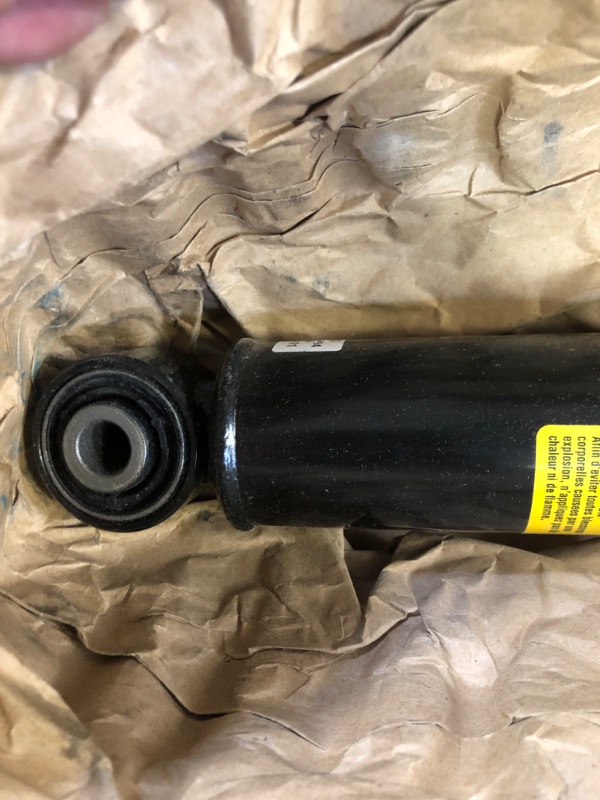 Photo 3 of ACDelco GM Original Equipment 84326294 Rear Passenger Side Shock Absorber with Upper Mount