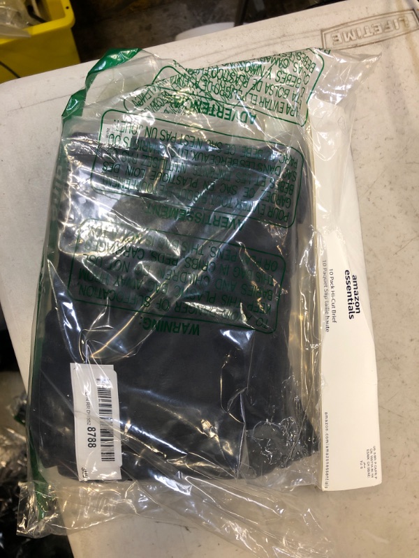 Photo 1 of 10 pk hi cut briefs for men size S