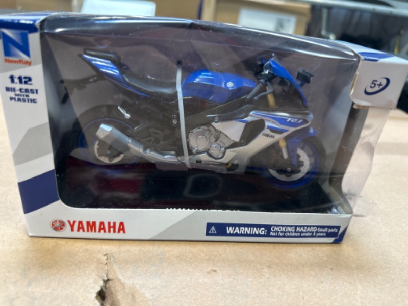 Photo 2 of MINI NEWRAY 57803 A 1: 12 Yamaha YZF-R1 2016, Random colors