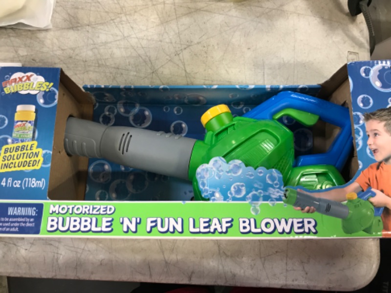 Photo 2 of Maxx Bubbles Toy Bubble Leaf Blower with Refill Solution – Bubble Toys for Boys and Girls - Outdoor Summer Fun for Kids and Toddlers - Sunny Days Entertainment