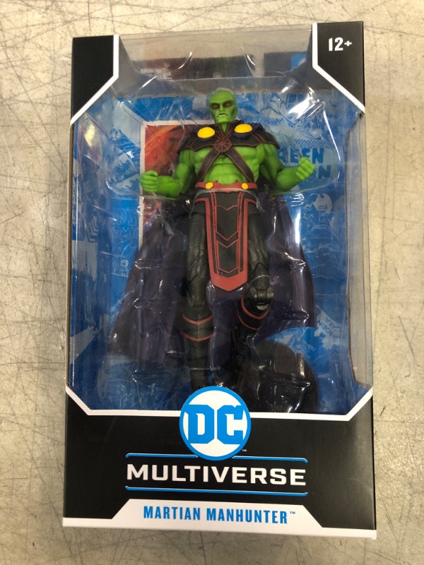 Photo 2 of DC Comics TM15253 DC Multiverse 7 Inch Collectible McFarlane Figure-Martian Manhunter Variant (Gold Label), Multicolor
