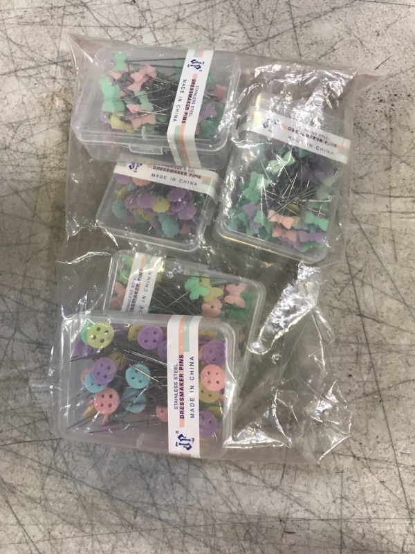 Photo 2 of 500 Pcs Head Pins Flower Bear Flat Button Hand Sewing NeedlesFlat Straight Pins with Cases Quilting Pins Set Butterfly Head Patchwork Pins Sewing Notions Straight Push Pins Bulk DIY Sewing Crafting