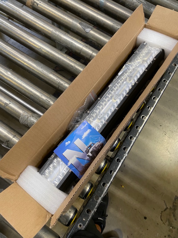 Photo 1 of 20'' light bar 