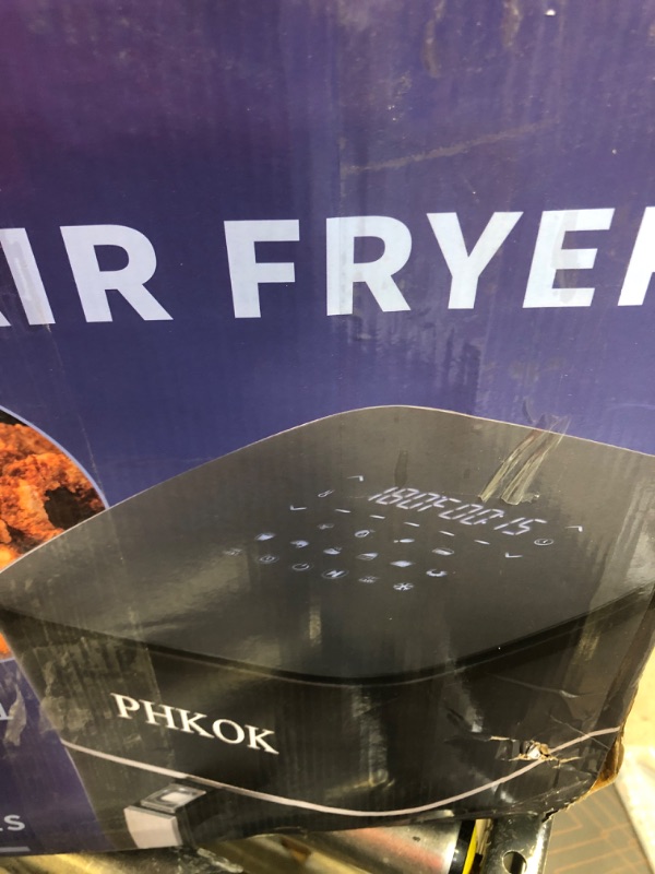 Photo 1 of 7-quart air fryer