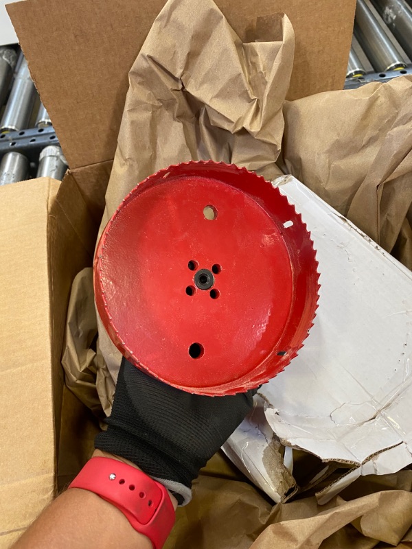 Photo 2 of ASTP&FH 6-5/16"Hole Saw with Arbor Mandrel ,HSS Bi-Metal & Heavy Duty Steel Design, for Metal,Stainless Steel,Cornhole Boards,Drywall,Plastic,Brass,Aluminum,Iron and Wood?160 mm?
