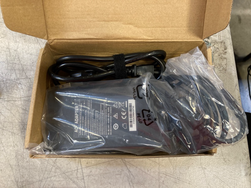 Photo 1 of 130W Tip 4.5mm AC Charger for Dell XPS 15 9530 9550 9560 / Precision M3800 M2800 5510 5520 RN7NW DA130PM13Z Inspir 7347 7348 7459 DA130PM130 Laptop Adapter Power Supply Cord
