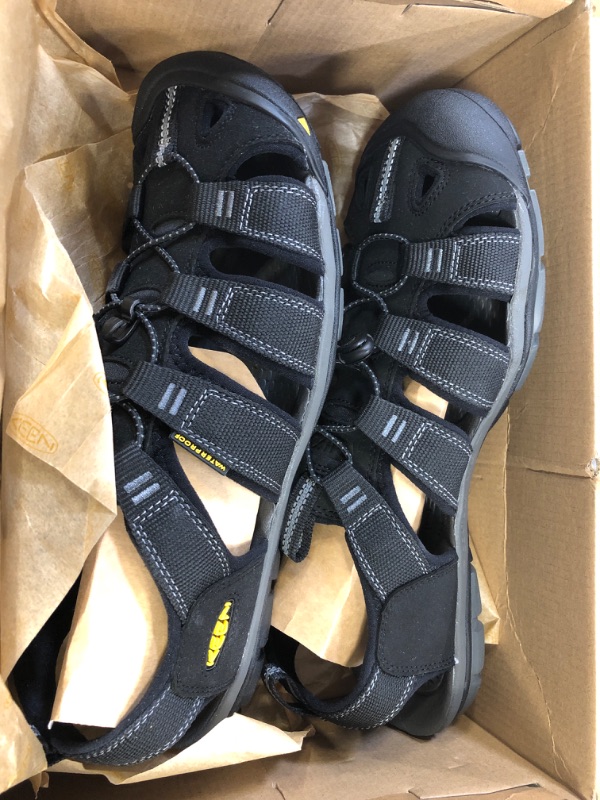 Photo 2 of KEEN Men's Clearwater CNX Lightweight Water Sandals 12 Black/Gargoyle