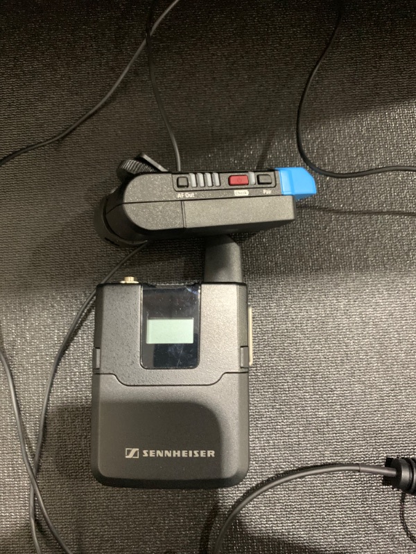 Photo 1 of Sennheiser AVX Digital Wireless Microphone System - MKE2 Lavalier Pro Set
