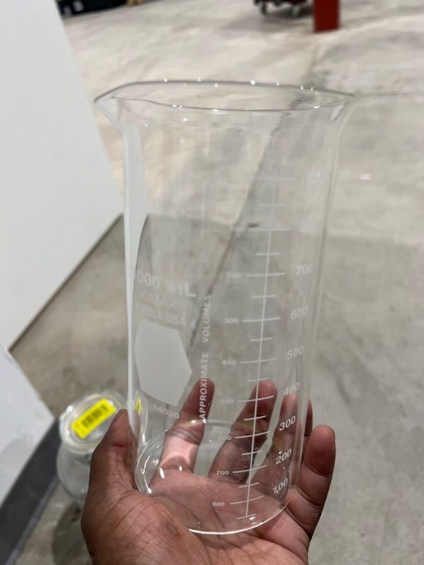 Photo 2 of Kimble KIMAX 14030 Series - Laboratory Beaker Berzelius / Tall Form Borosilicate Glass 1,000 mL (32 oz.) - 14030-1000
