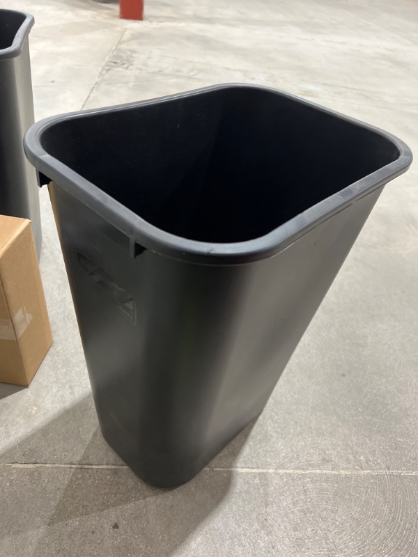 Photo 2 of RCP295700BK - Deskside Plastic Wastebasket