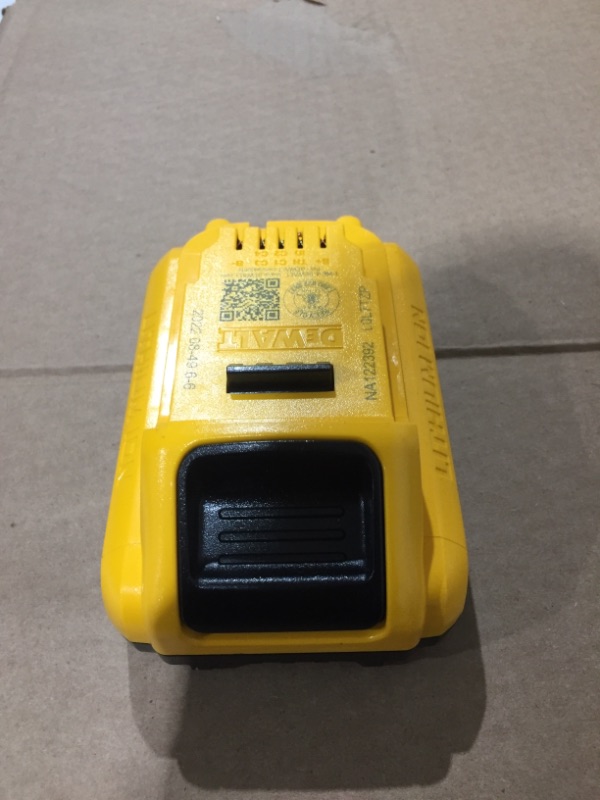 Photo 2 of DEWALT 20V MAX BATTERY 