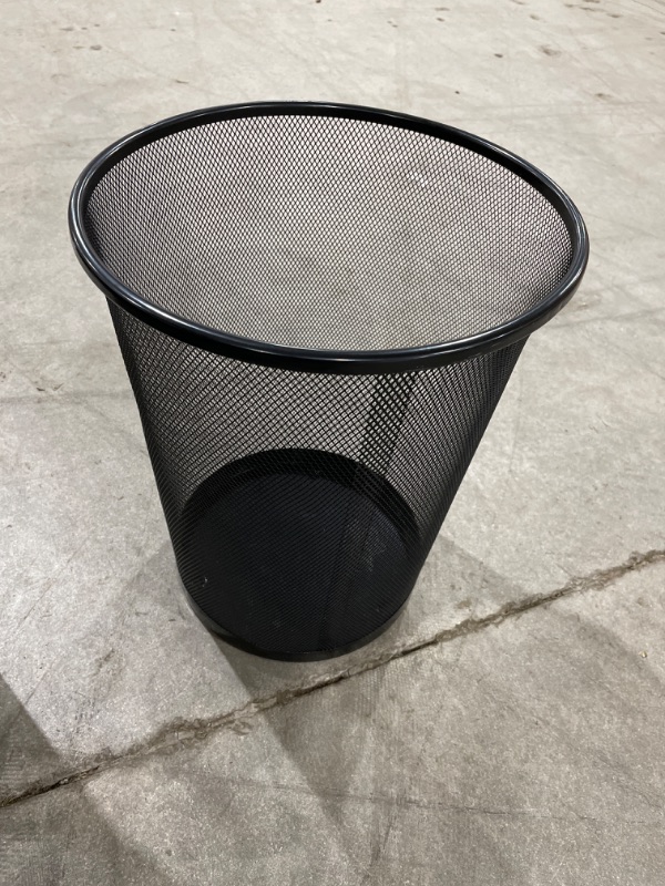 Photo 2 of Rolodex Mesh Round Wastebasket, 4.5 gal, Mesh, Black