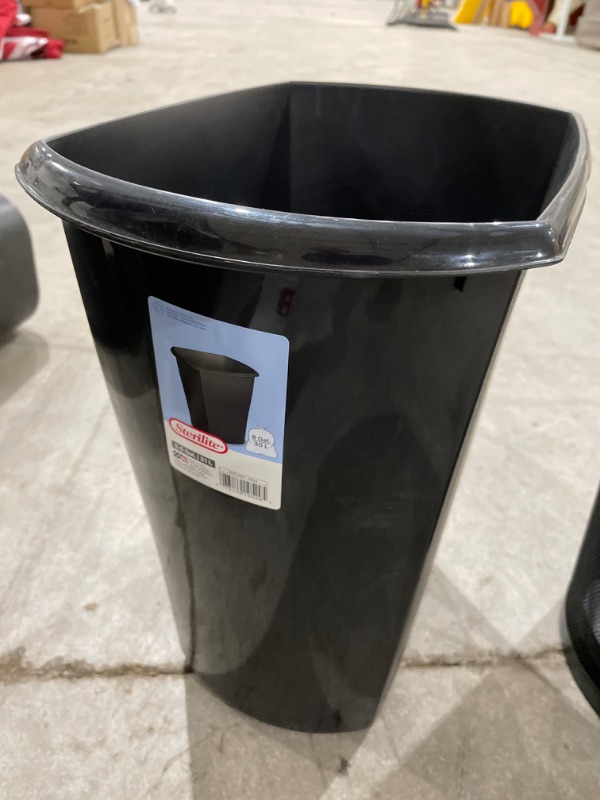 Photo 1 of Sterilite 5.5 Gal./21 L Rectangular Wastebaskets, 5.5 Gallon, Black Black 5.5 Gallon Rectangular