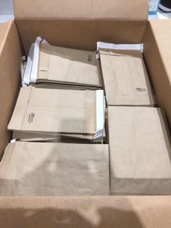 Photo 2 of Uline Kraft Self-Seal Padded Mailers #0 - 6 x 10"
