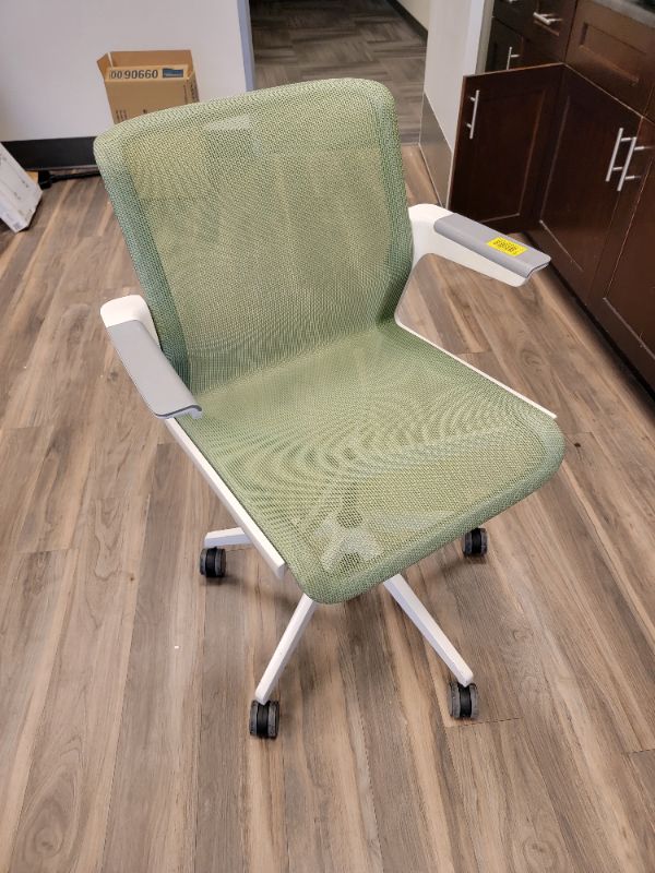 Photo 1 of Green Mesh Office Chair 